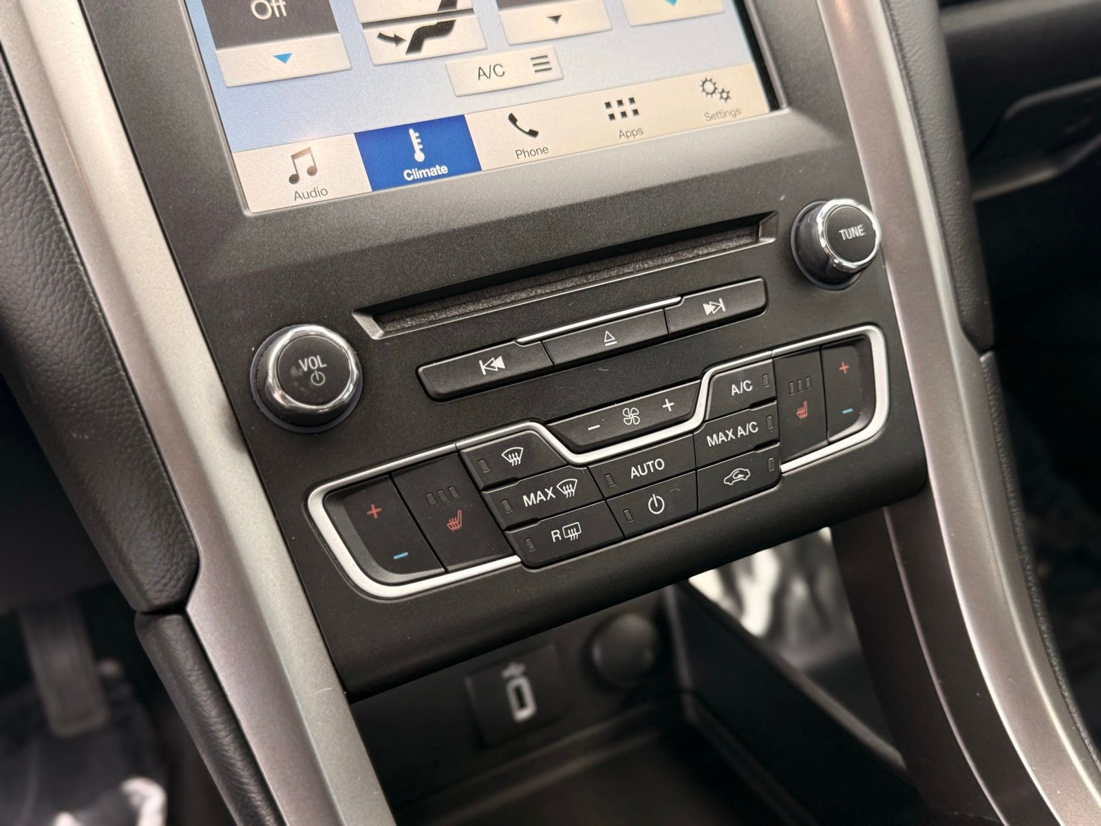 2017 Ford Fusion Hybrid SE - Photo 33