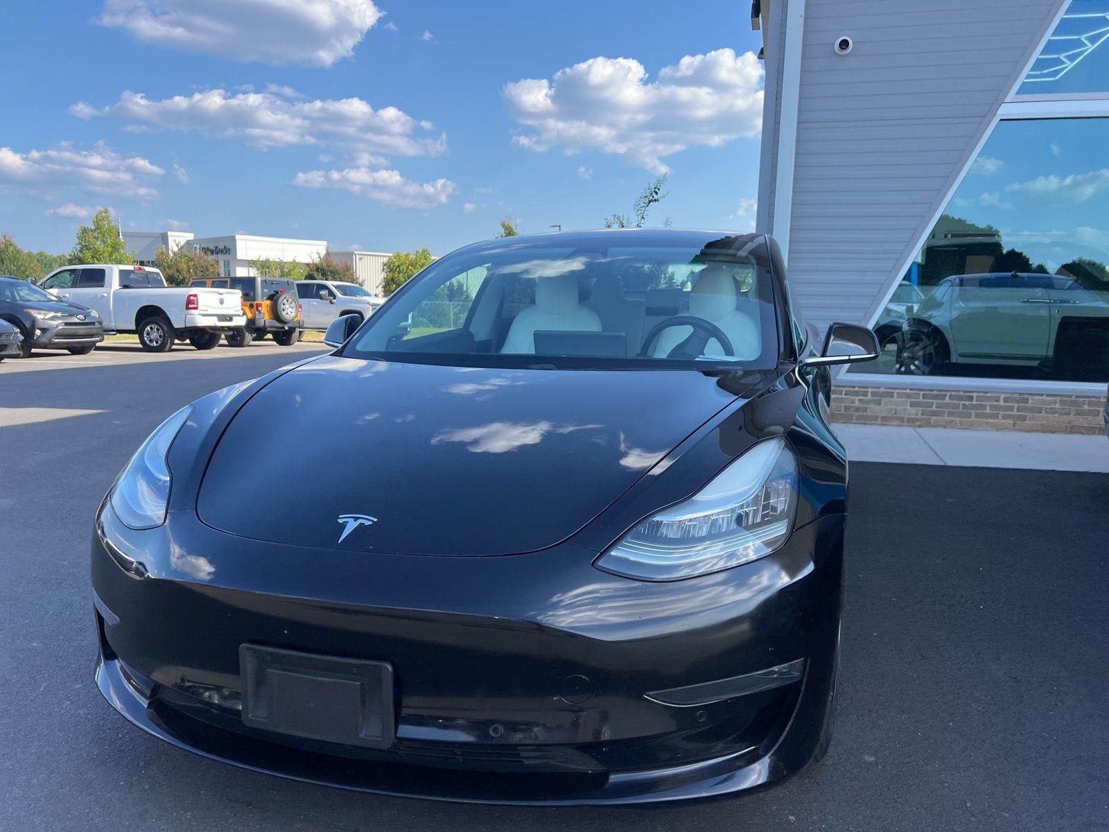 2018 Tesla Model 3 Long Range photo 3