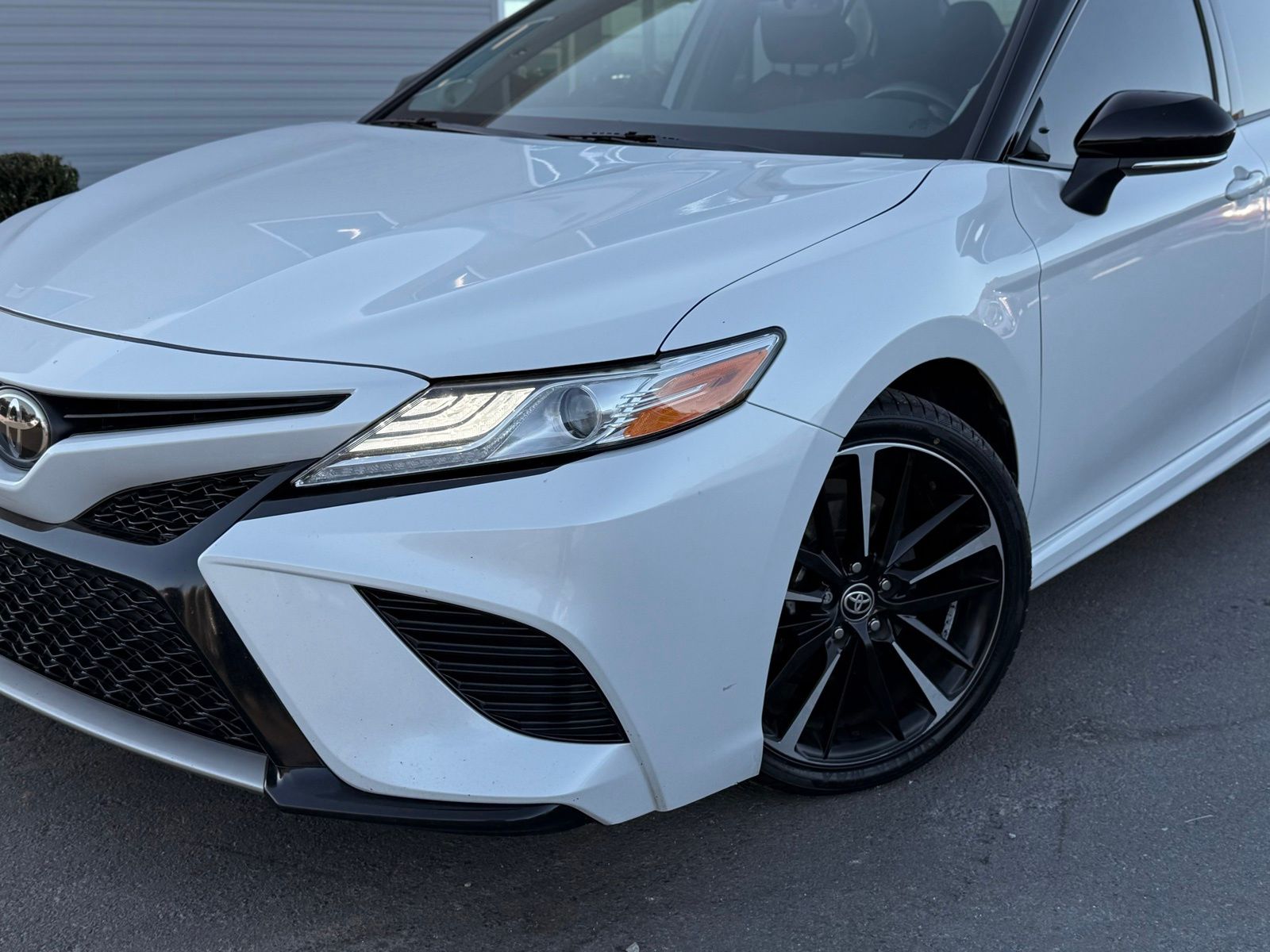 2020 Toyota Camry XSE photo 2