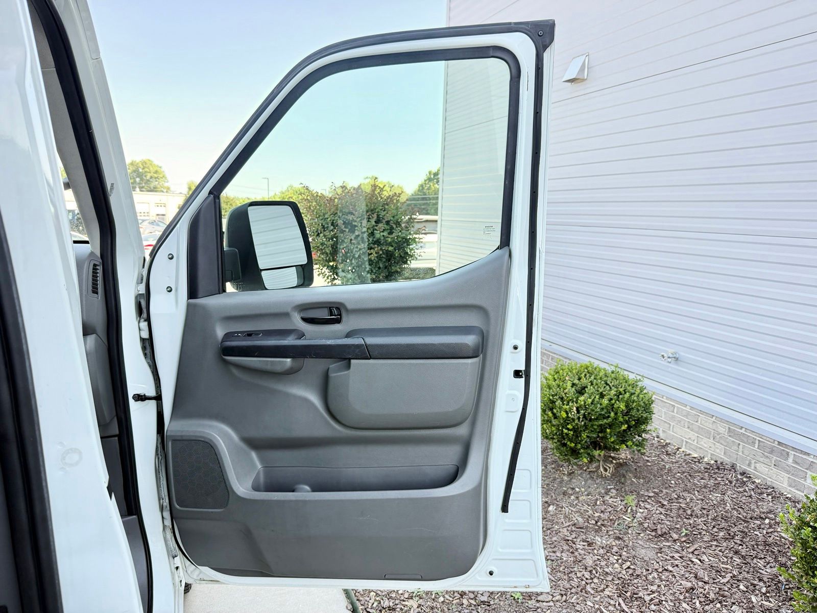 2017 Nissan NV Cargo S - Photo 17