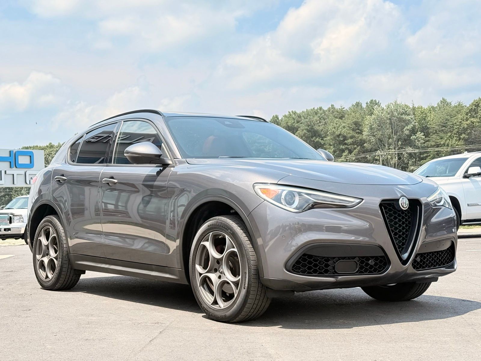 2021 Alfa Romeo Stelvio Ti photo 2
