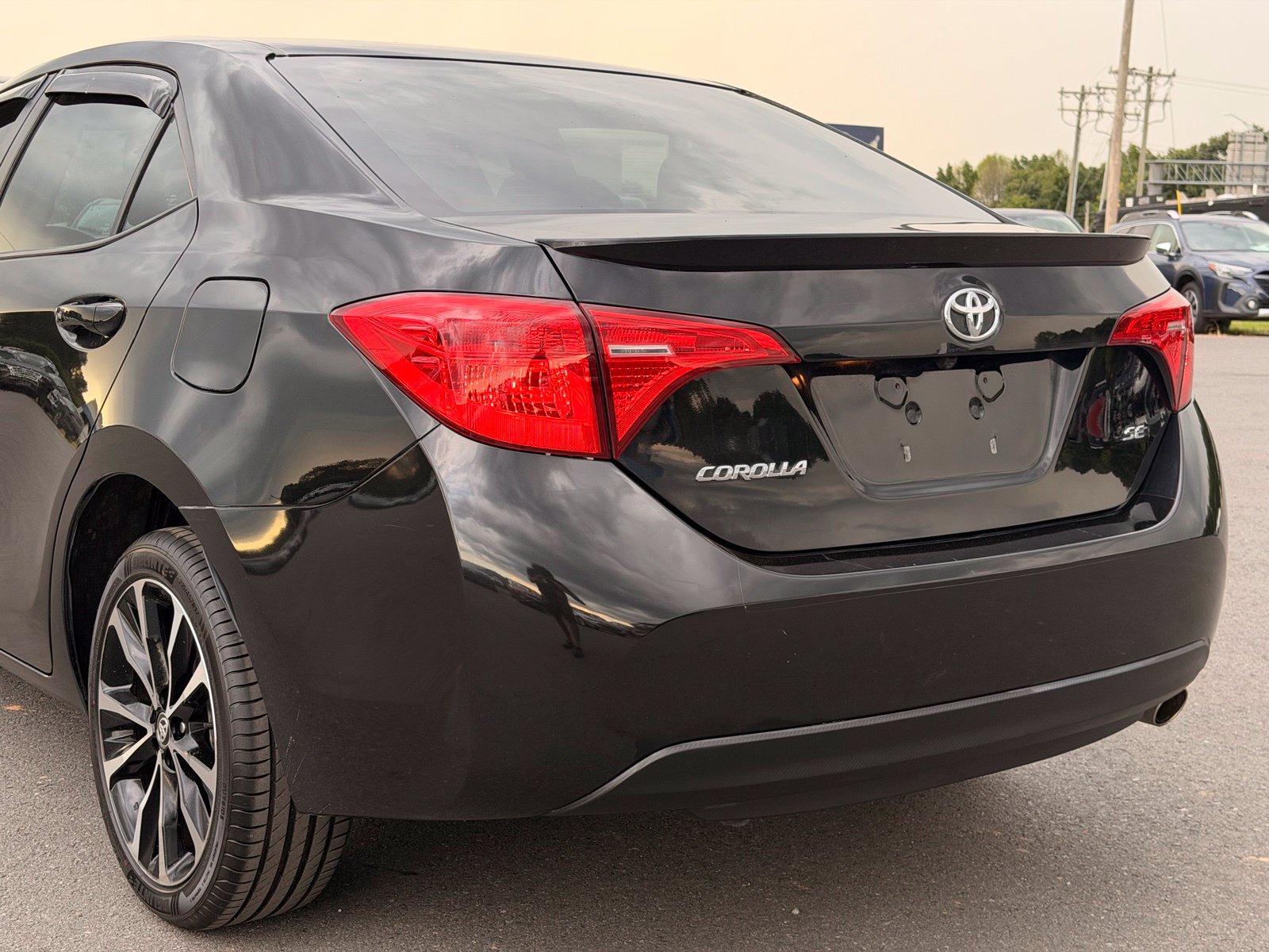 Used 2018 Toyota Corolla SE Sedan