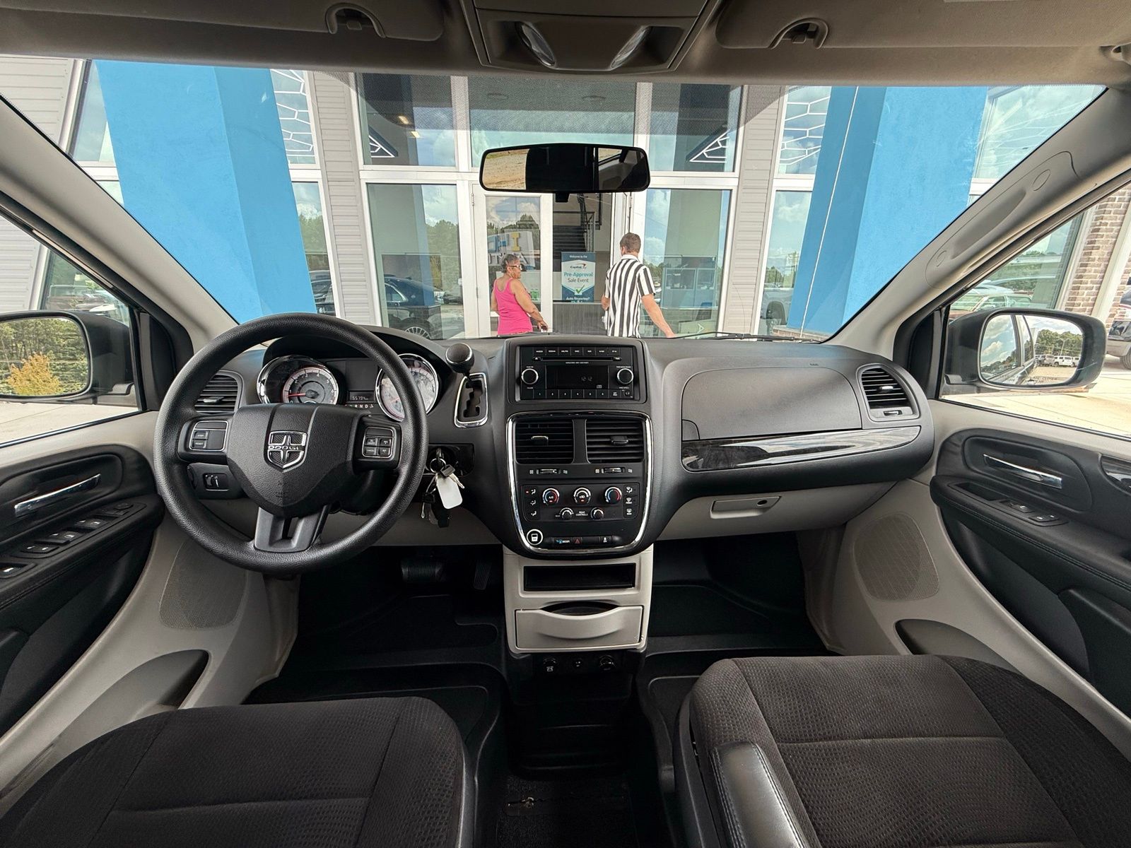 2013 Dodge Grand Caravan SXT - Photo 23