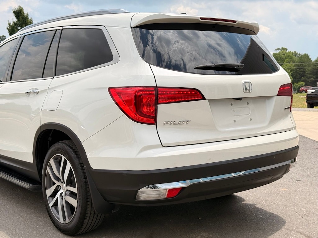 Used 2018 Honda Pilot Touring SUV