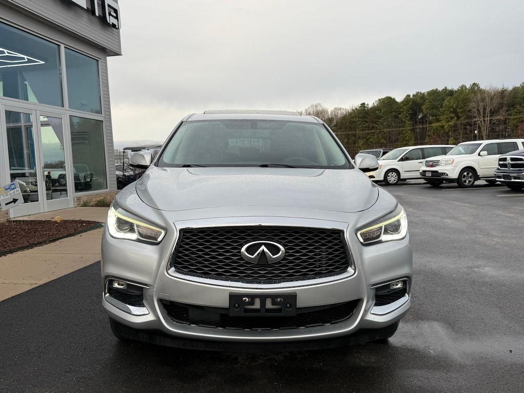 Used 2018 INFINITI QX60 Base SUV