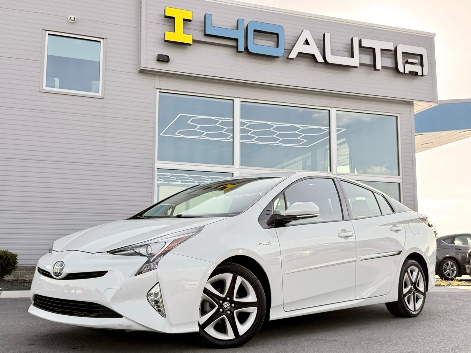2016 Toyota Prius Four Touring's photo