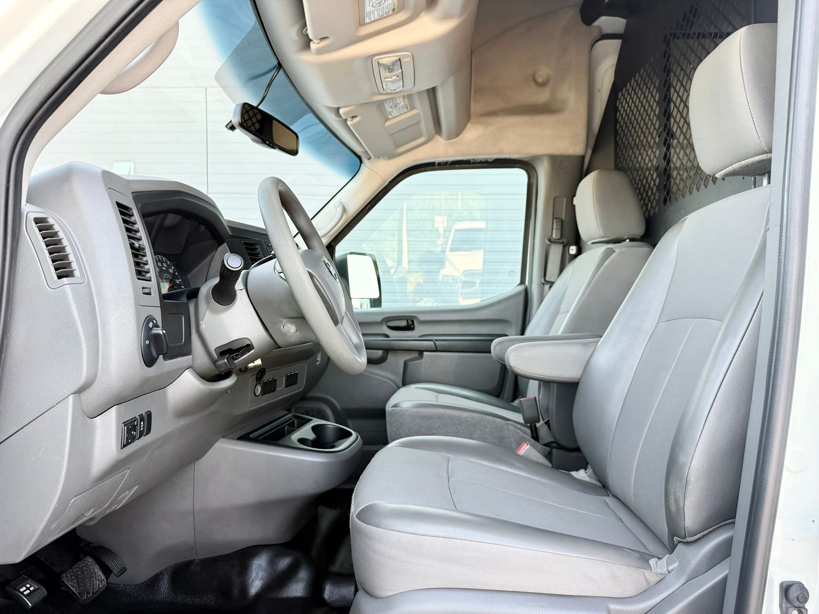 2017 Nissan NV Cargo S - Photo 13