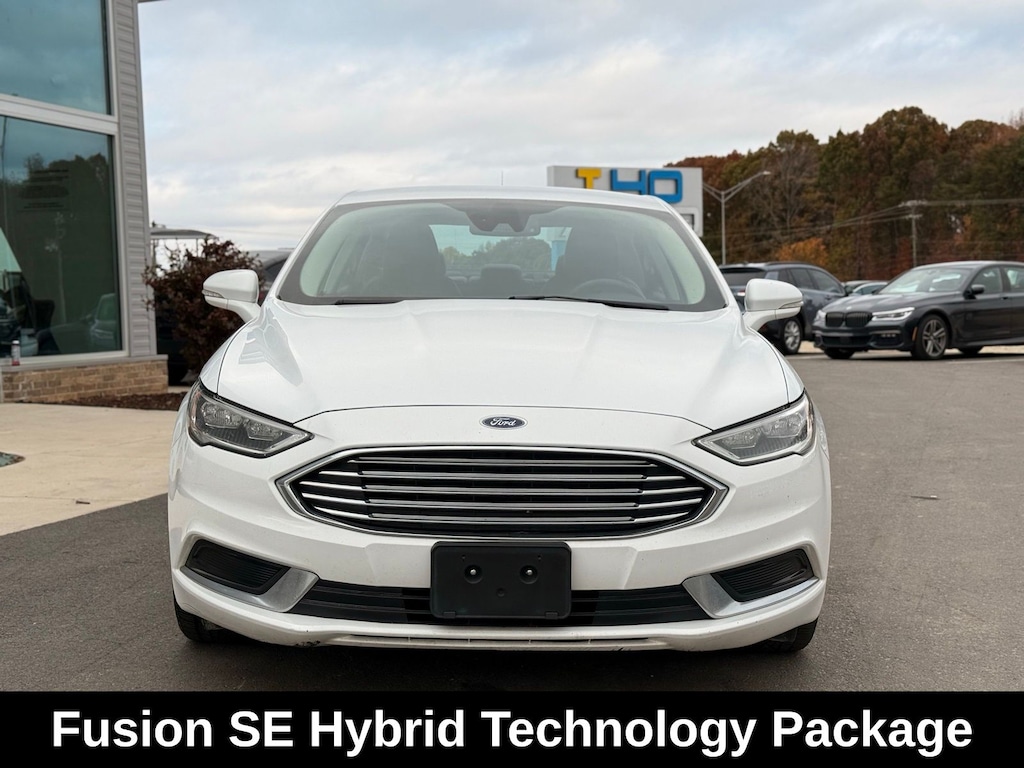 Used 2018 Ford Fusion Hybrid SE Sedan