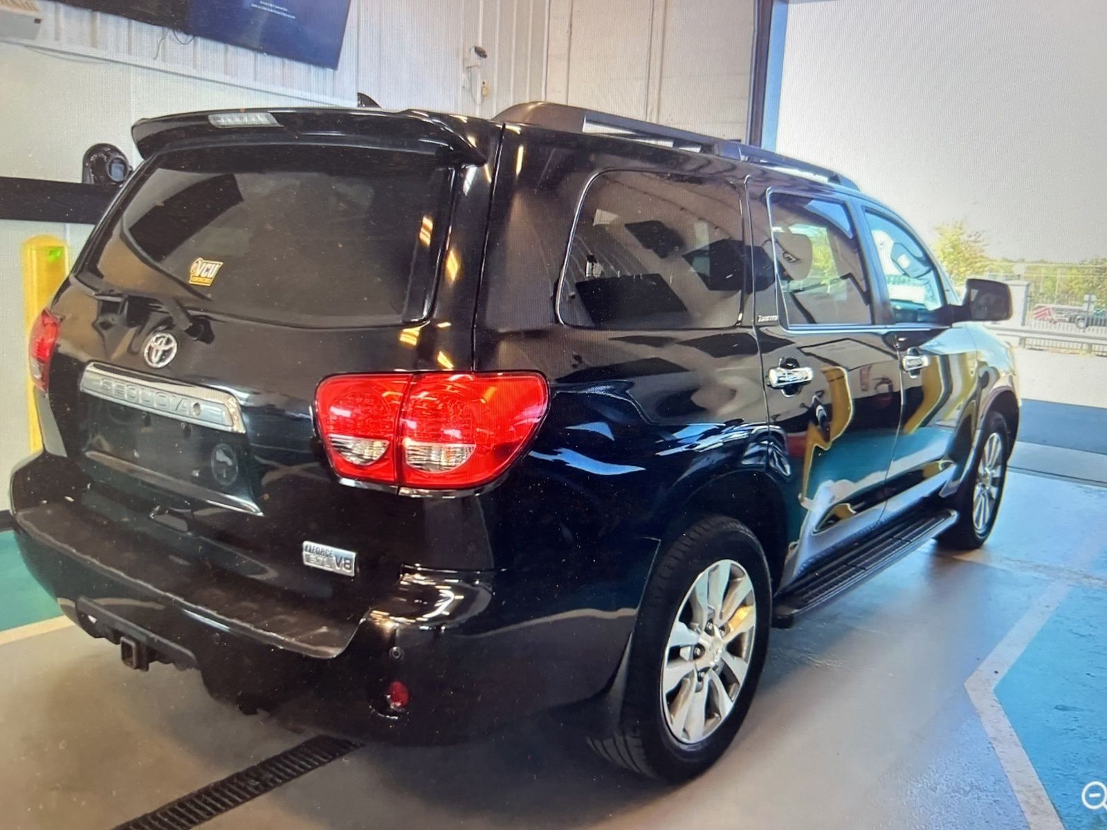 2014 Toyota Sequoia Limited photo 3