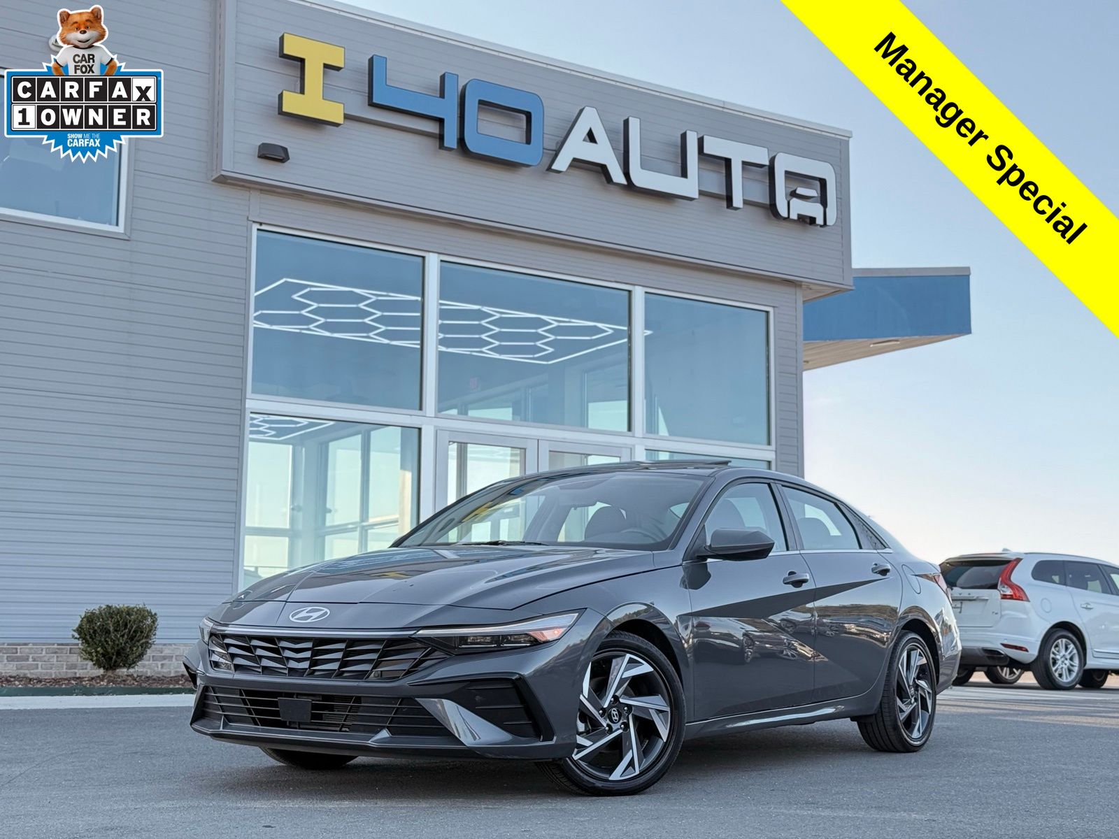 2025 Hyundai Elantra SEL's photo