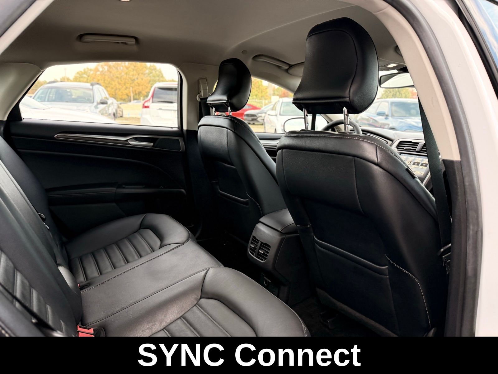 2017 Ford Fusion Hybrid SE - Photo 18