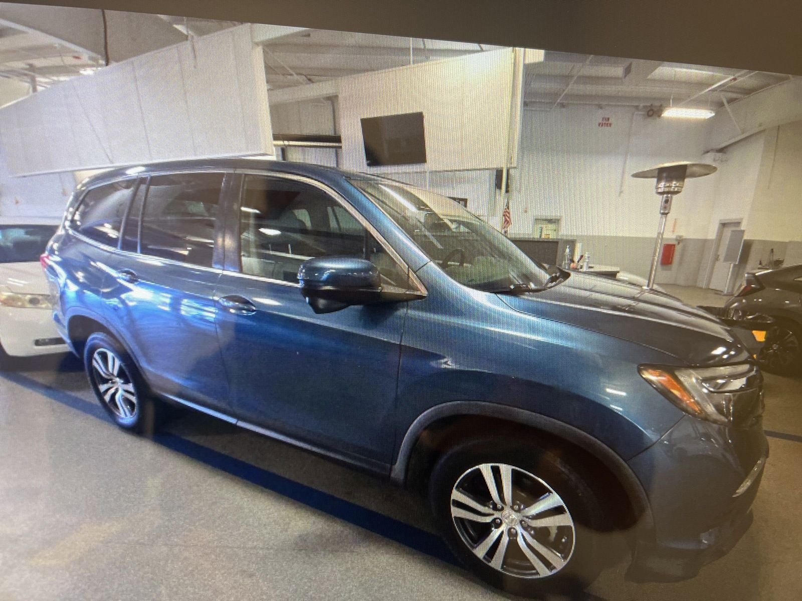 2016 Honda Pilot EX-L photo 4