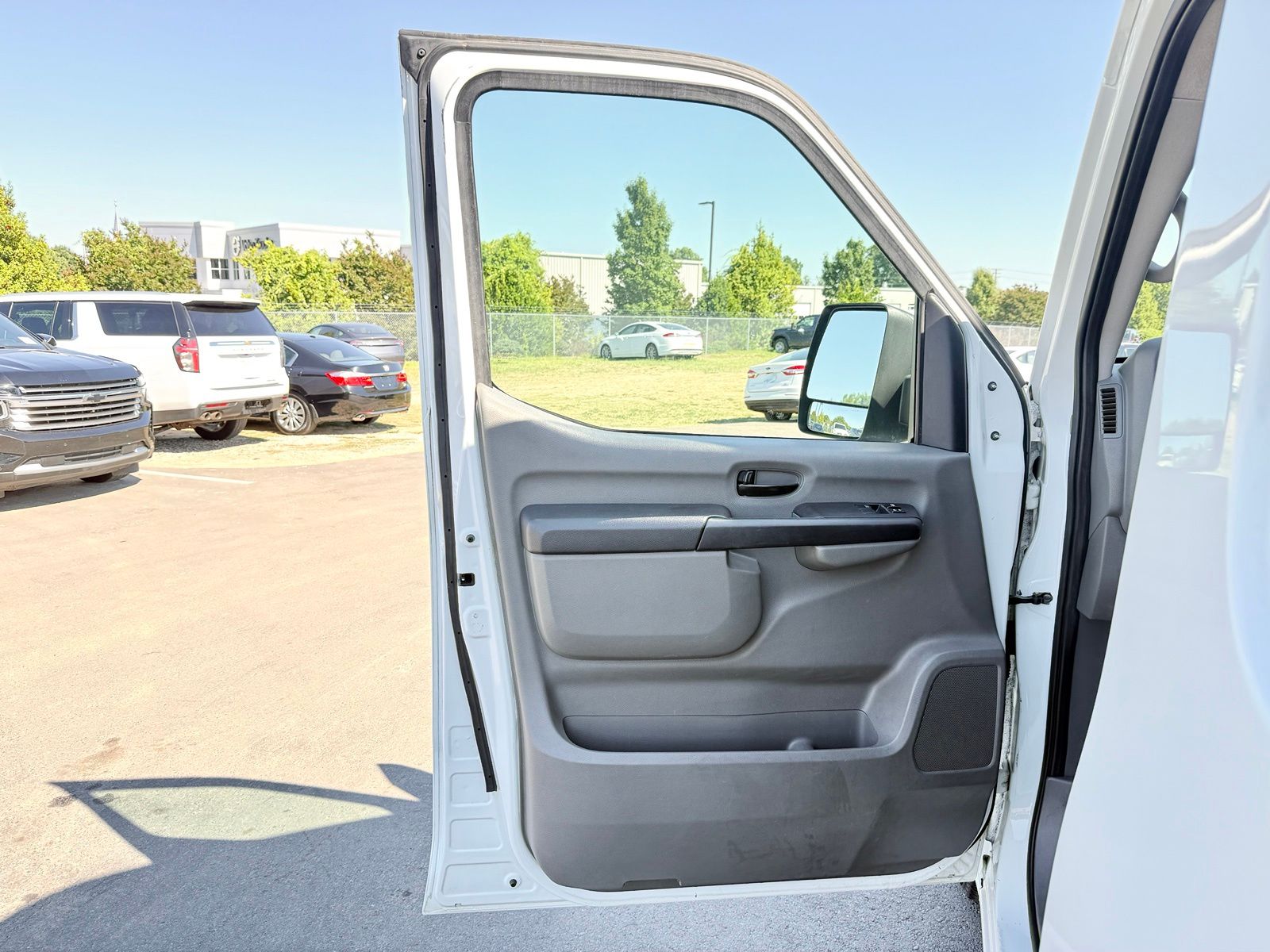 2017 Nissan NV Cargo S - Photo 12