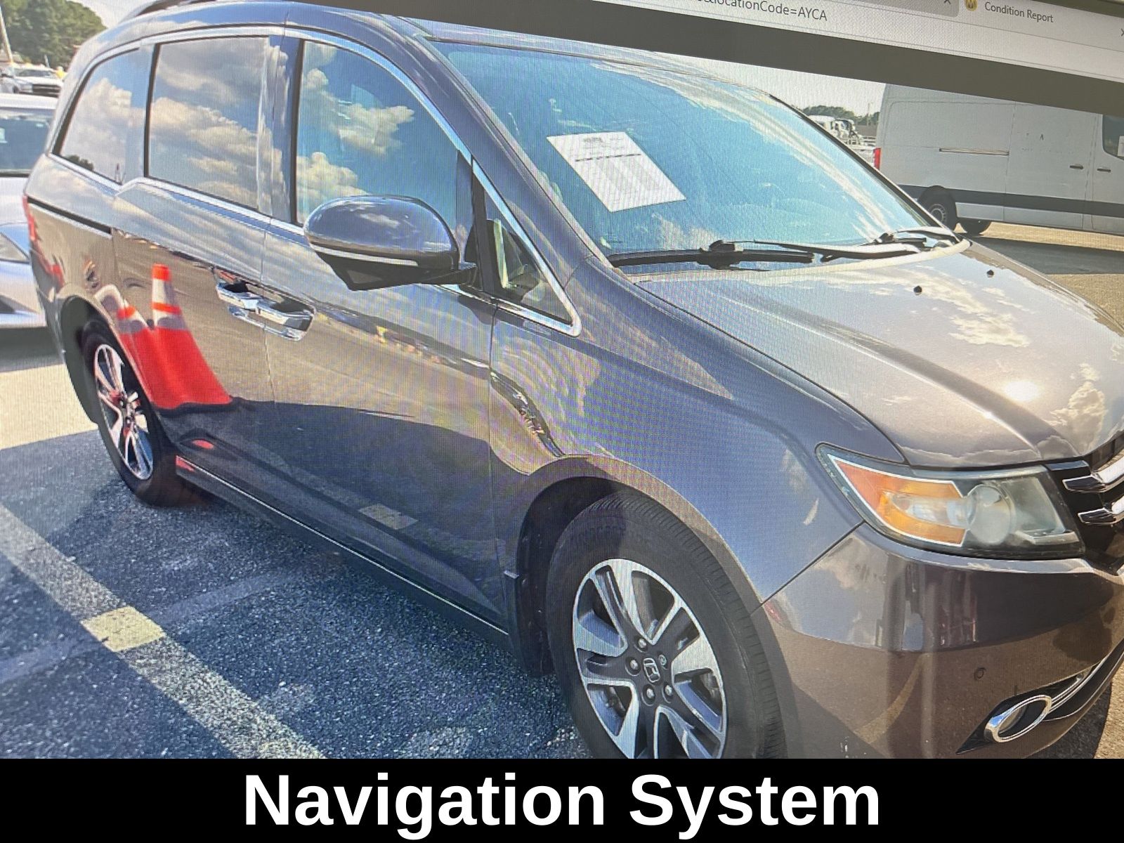 2014 Honda Odyssey Touring photo 2