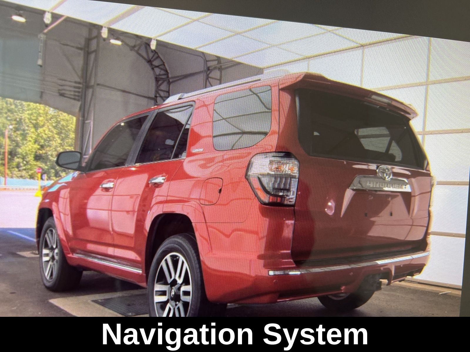 2018 Toyota 4Runner Limited photo 3