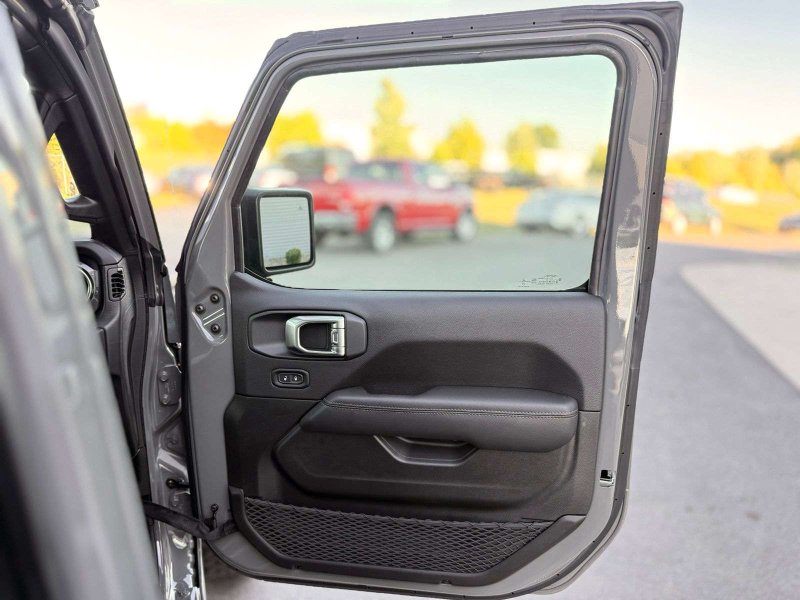 2022 Jeep Wrangler Unlimited Rubicon 392 - Photo 35