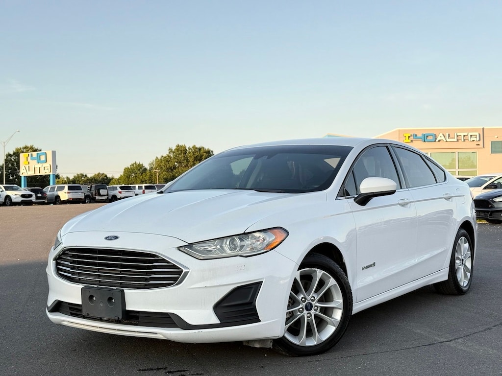Used 2019 Ford Fusion Hybrid SE Sedan