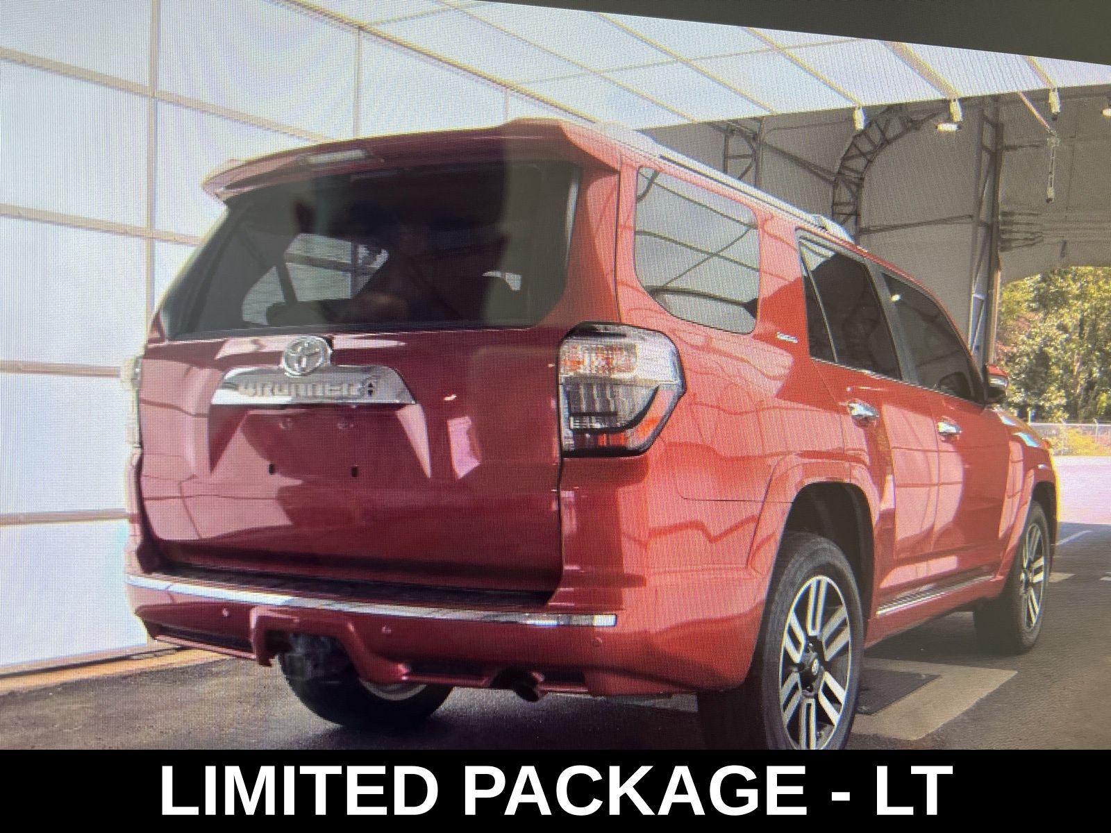 2018 Toyota 4Runner Limited photo 2