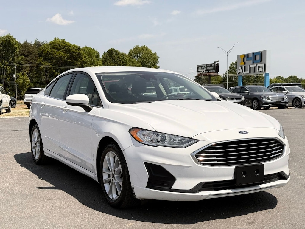 Used 2020 Ford Fusion Hybrid SE Sedan
