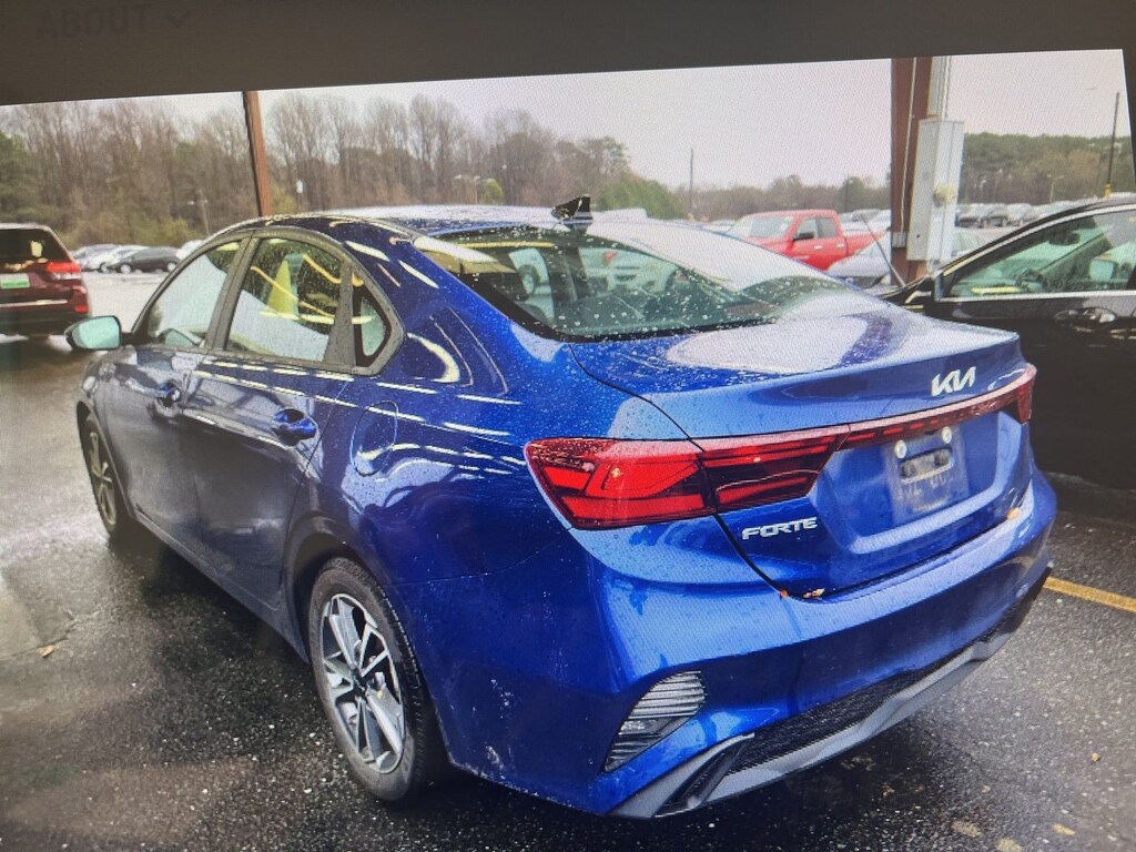 Used 2022 Kia Forte LXS Sedan