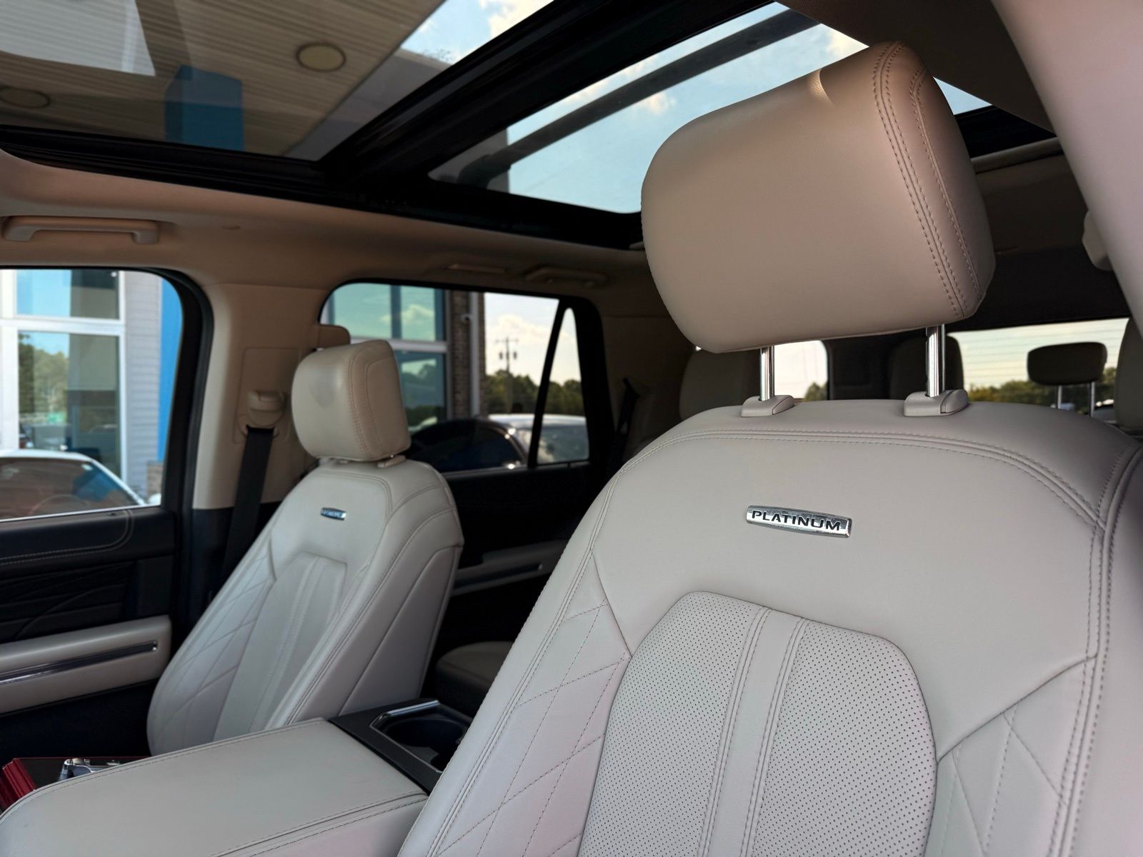 2020 Ford Expedition Platinum - Photo 15