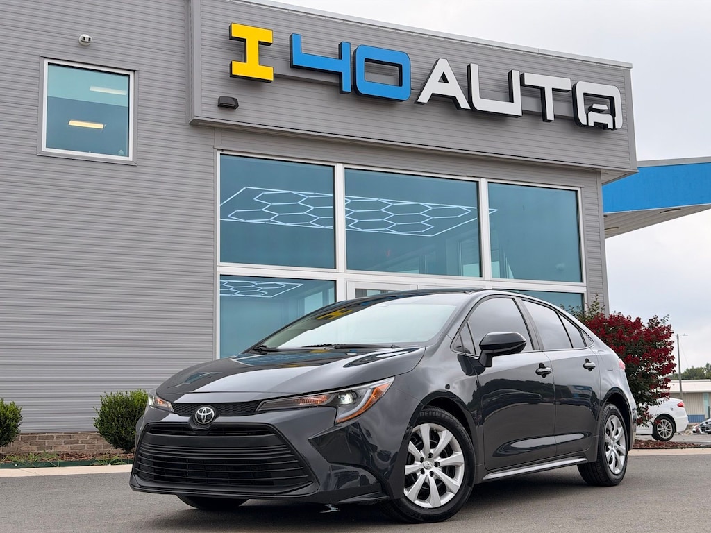 Used 2025 Toyota Corolla LE Sedan
