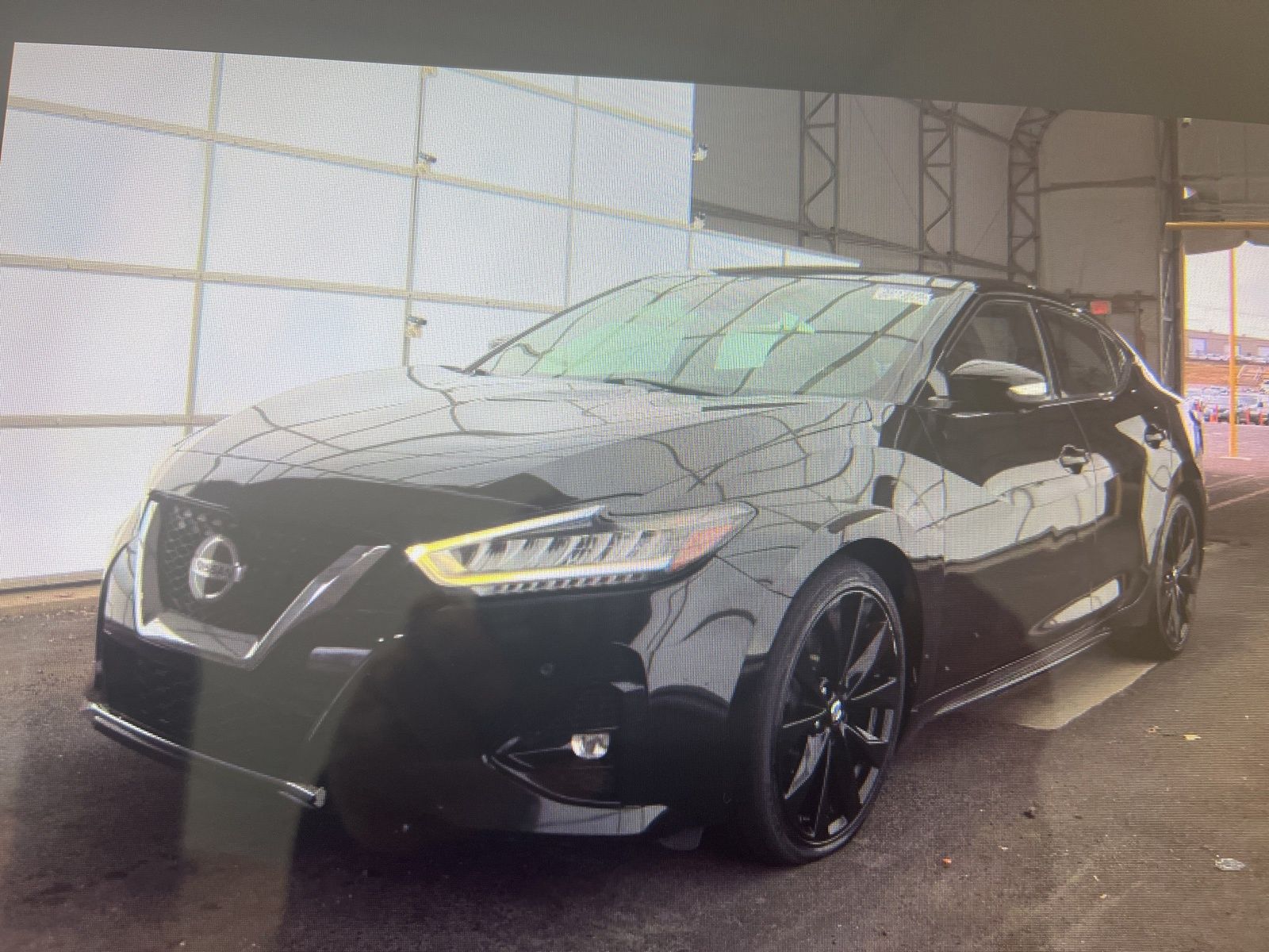 2019 Nissan Maxima SR's photo