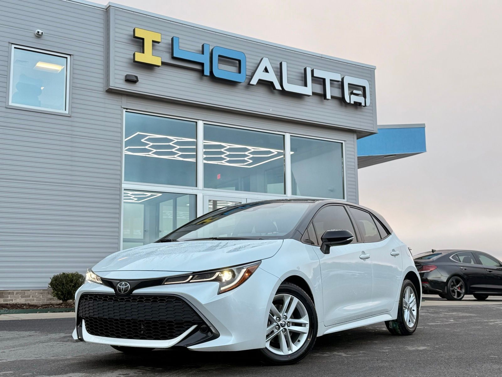 2022 Toyota Corolla Hatchback SE's photo