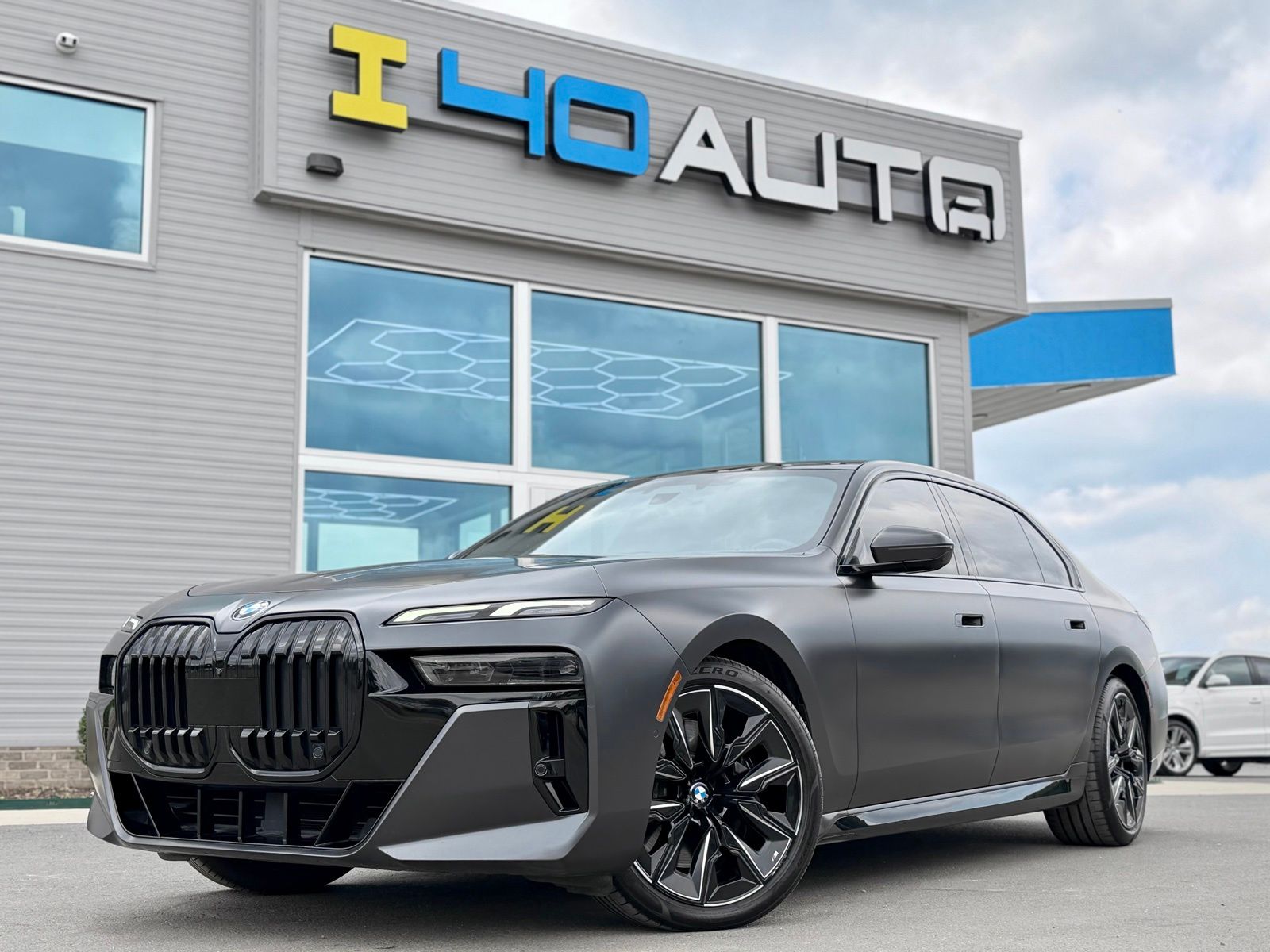 2023 BMW 7 Series 760i xDrive's photo