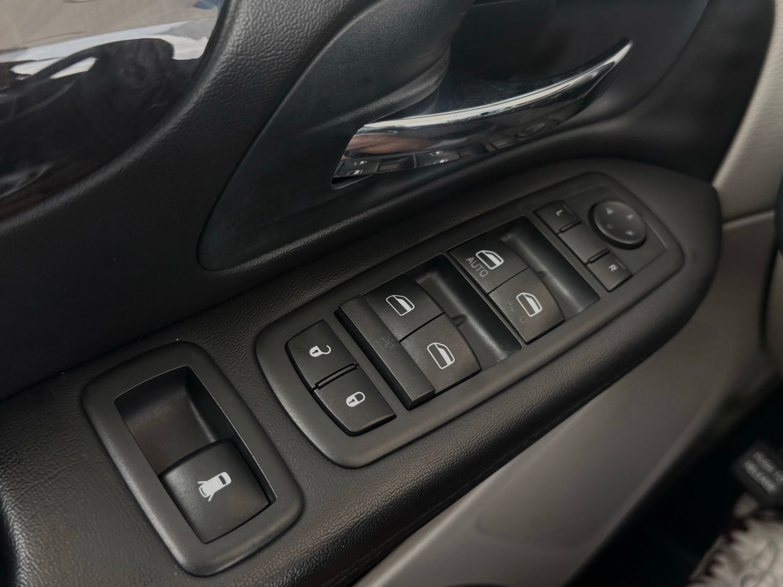 2013 Dodge Grand Caravan SXT - Photo 36