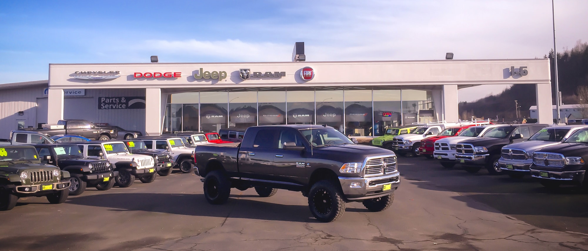 I5 Chrysler Jeep Dodge Ram FIAT Chehalis Car Dealership