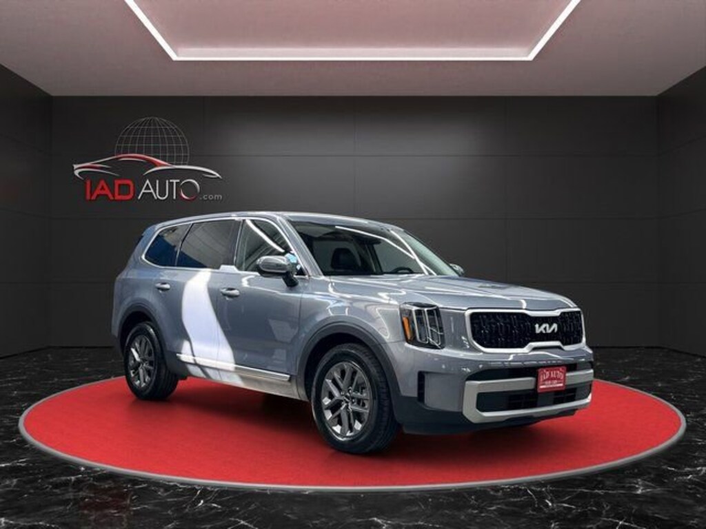 Used 2023 Kia Telluride LX SUV