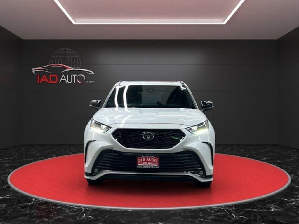 Used 2022 Toyota Highlander XSE SUV