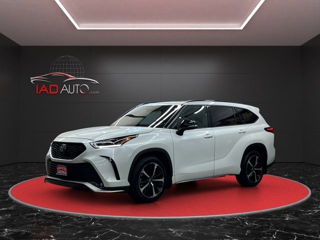 2022 Toyota Highlander XSE's photo