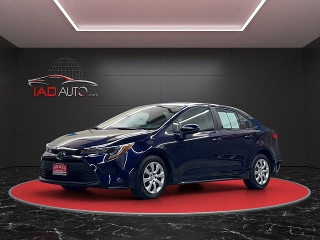 2024 Toyota Corolla LE's photo