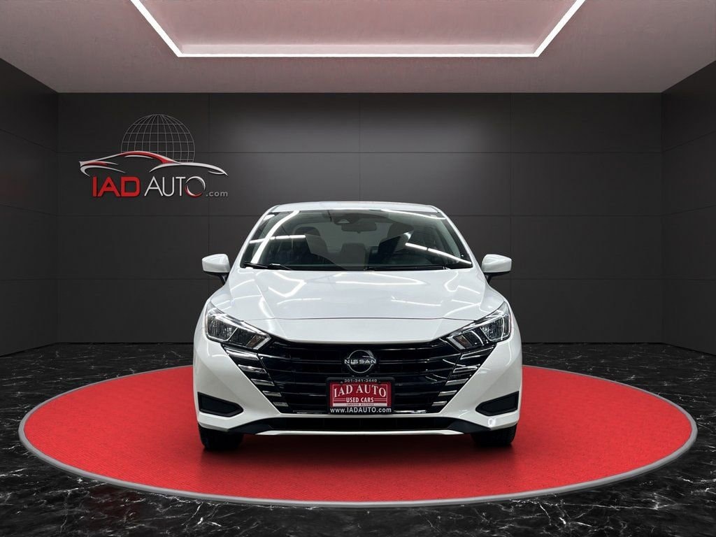 Used 2024 Nissan Versa 1.6 SV Sedan