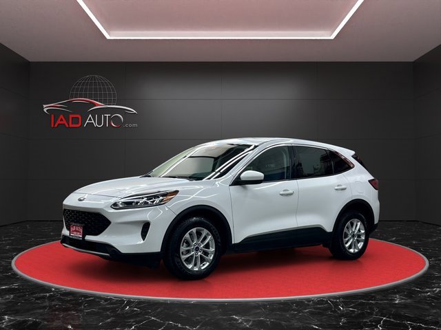 2021 Ford Escape SE's photo