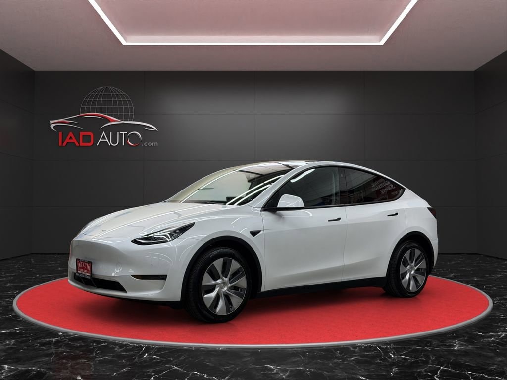 2022 Tesla Model Y Long Range Dual Motor All-Wheel Drive's photo