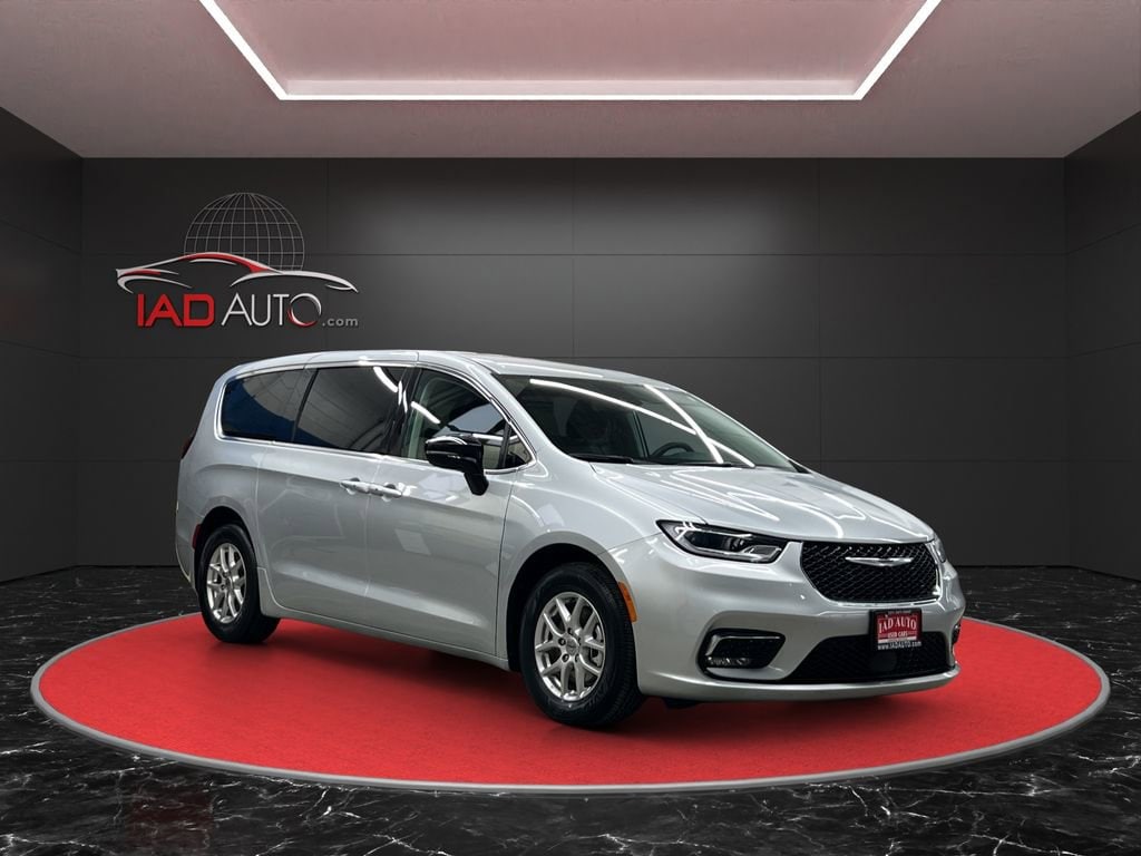 Used 2024 Chrysler Pacifica Touring L Van Passenger Van
