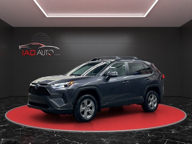 2023 Toyota RAV4 XLE's photo