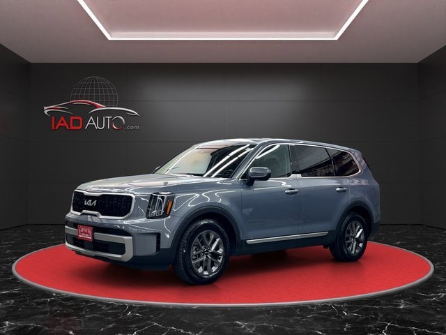 2023 Kia Telluride LX's photo