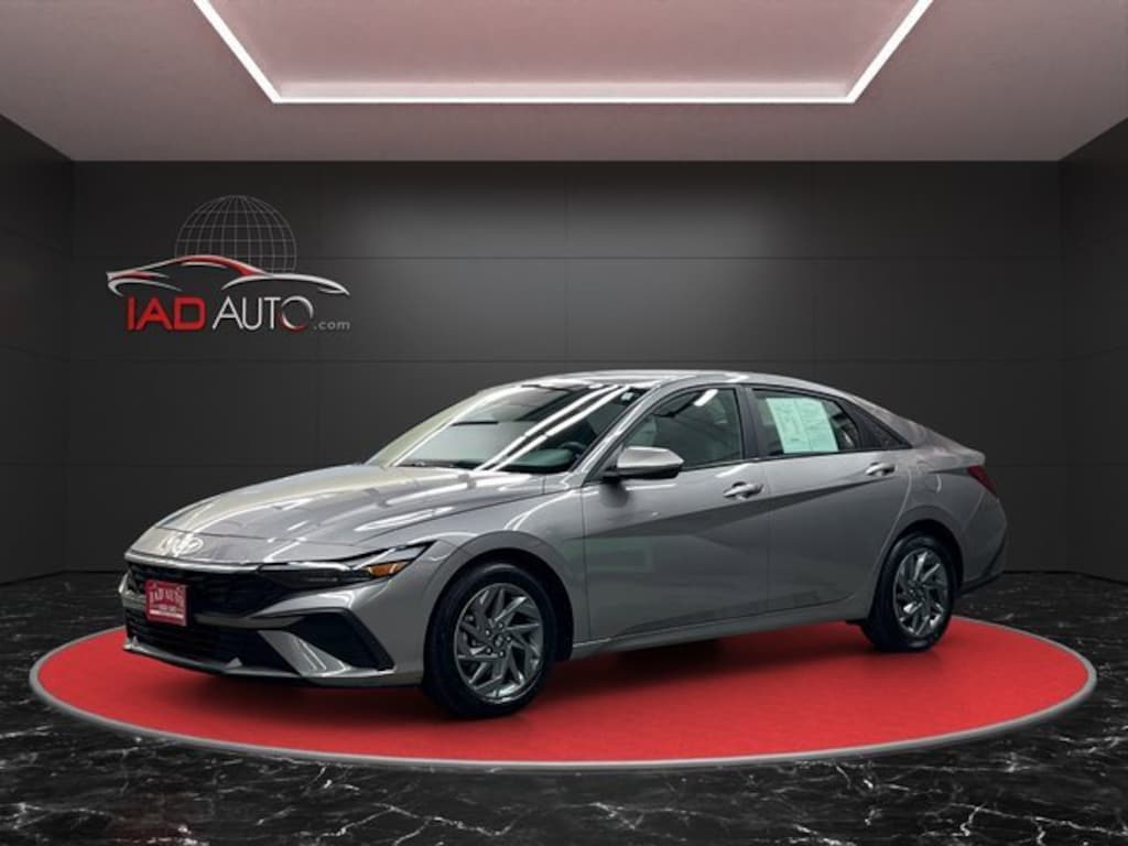 Used 2024 Hyundai Elantra SEL Sedan