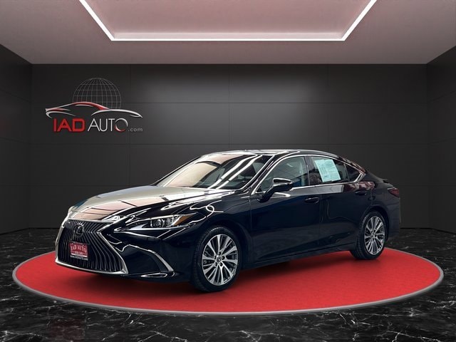 2021 Lexus ES 350's photo