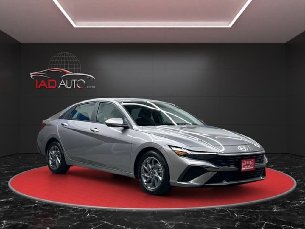 Used 2024 Hyundai Elantra SEL Sedan