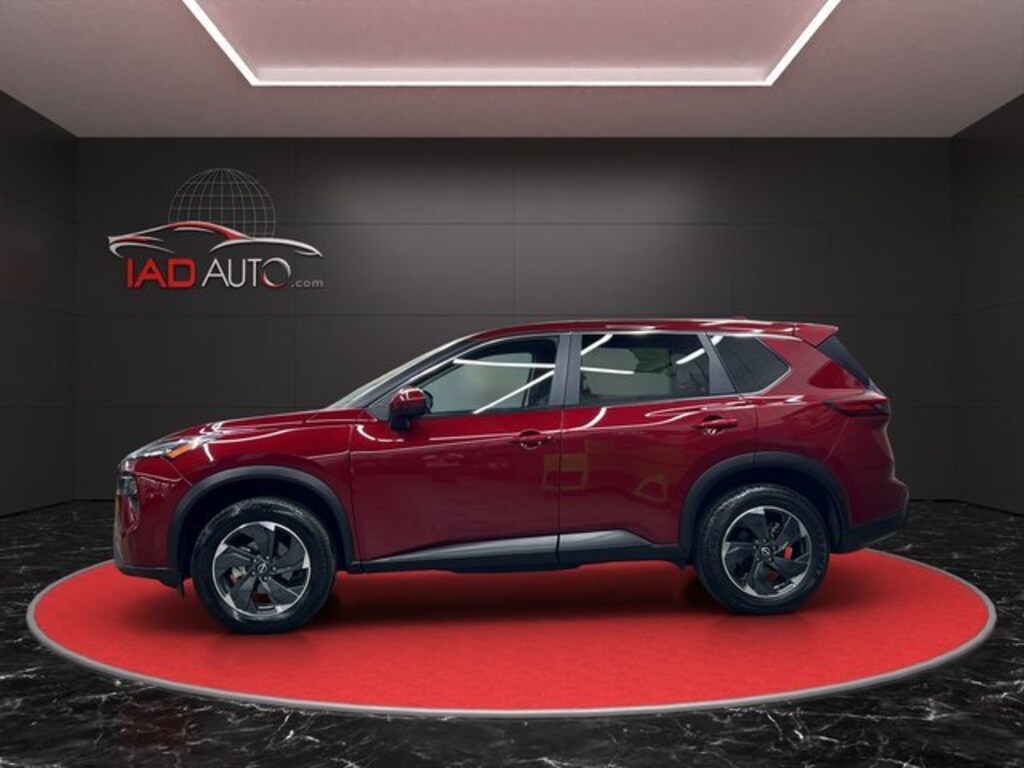 Used 2024 Nissan Rogue SV SUV