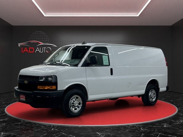 2022 Chevrolet Express Cargo Work Van's photo