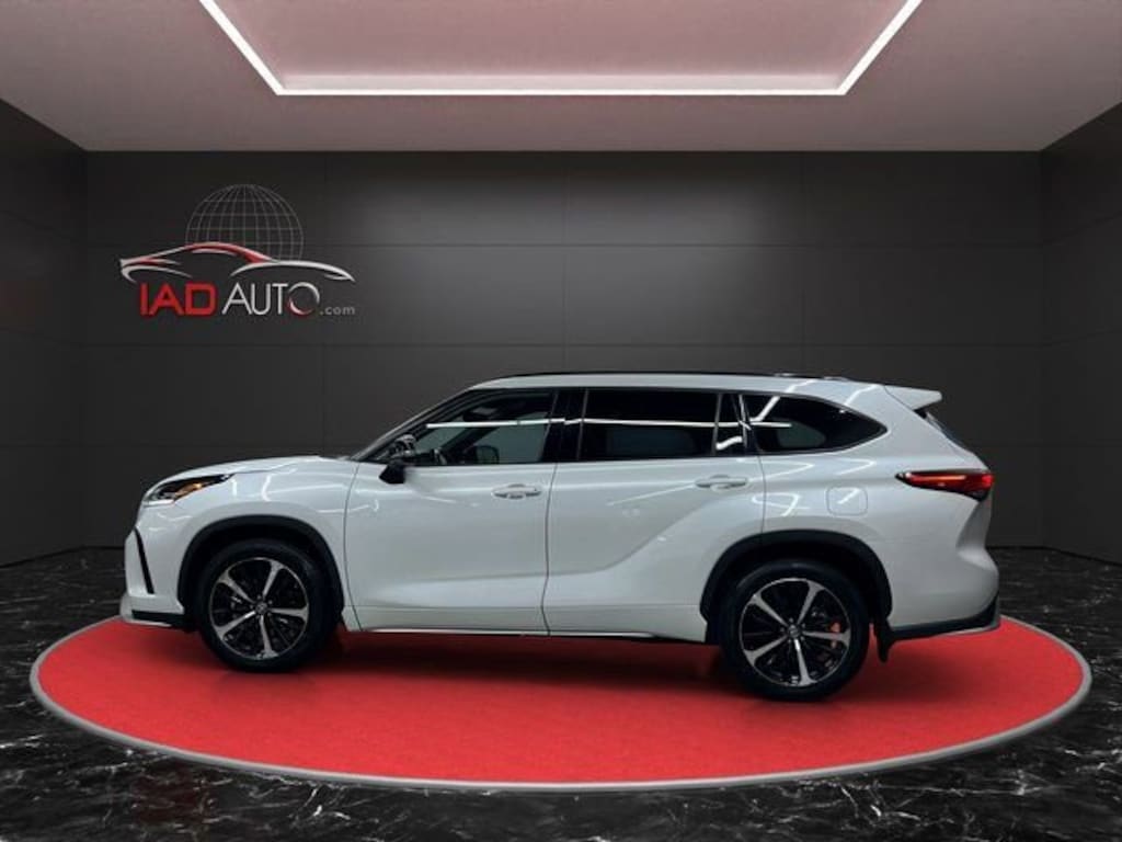 Used 2022 Toyota Highlander XSE SUV