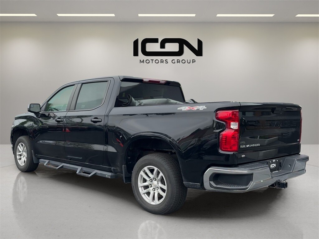 2022 Chevrolet Silverado 1500 LT photo 3