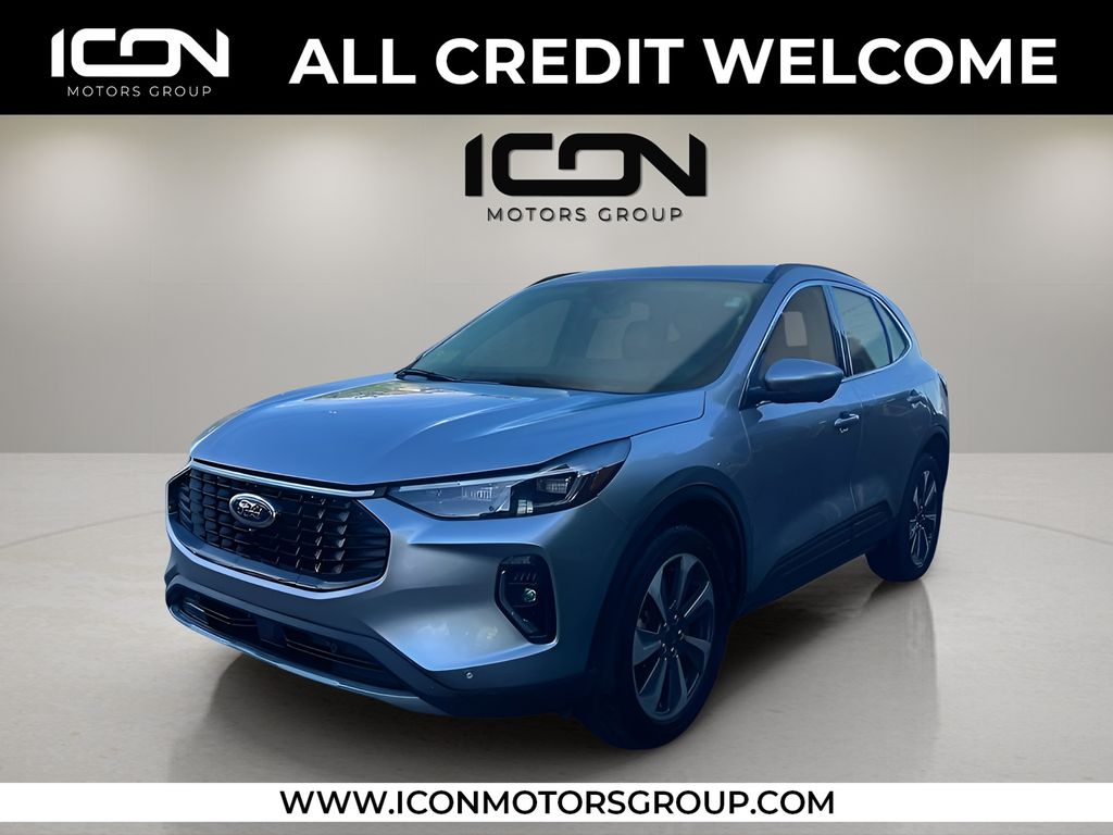 2023 Ford Escape Platinum's photo