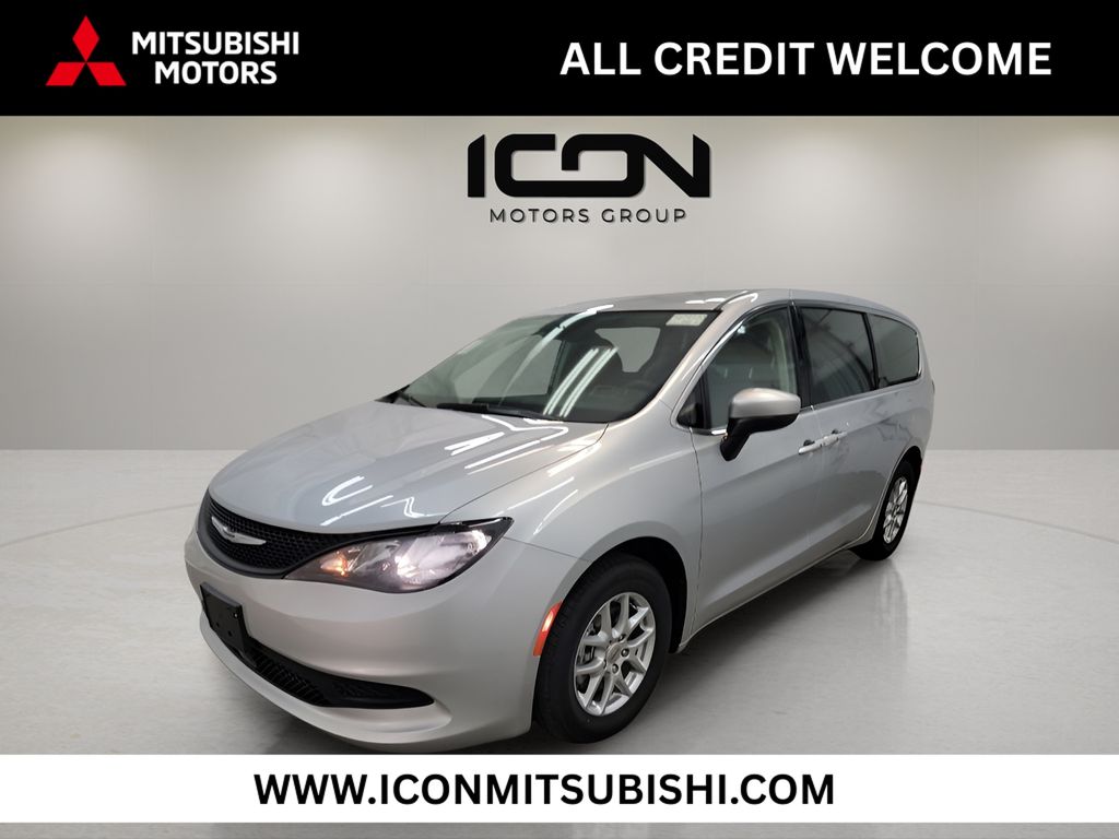 2023 Chrysler Voyager